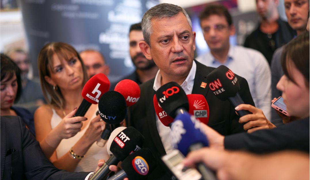 Özel Özgür