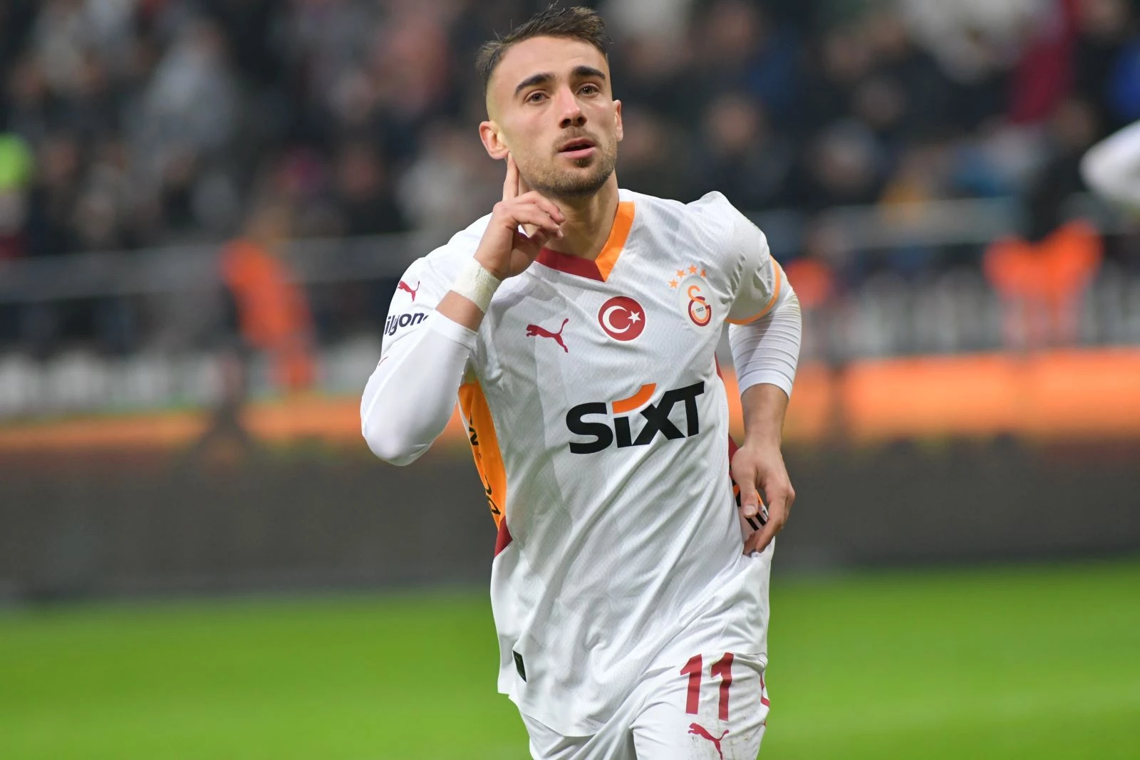 Yunus Akgun 1 Min4