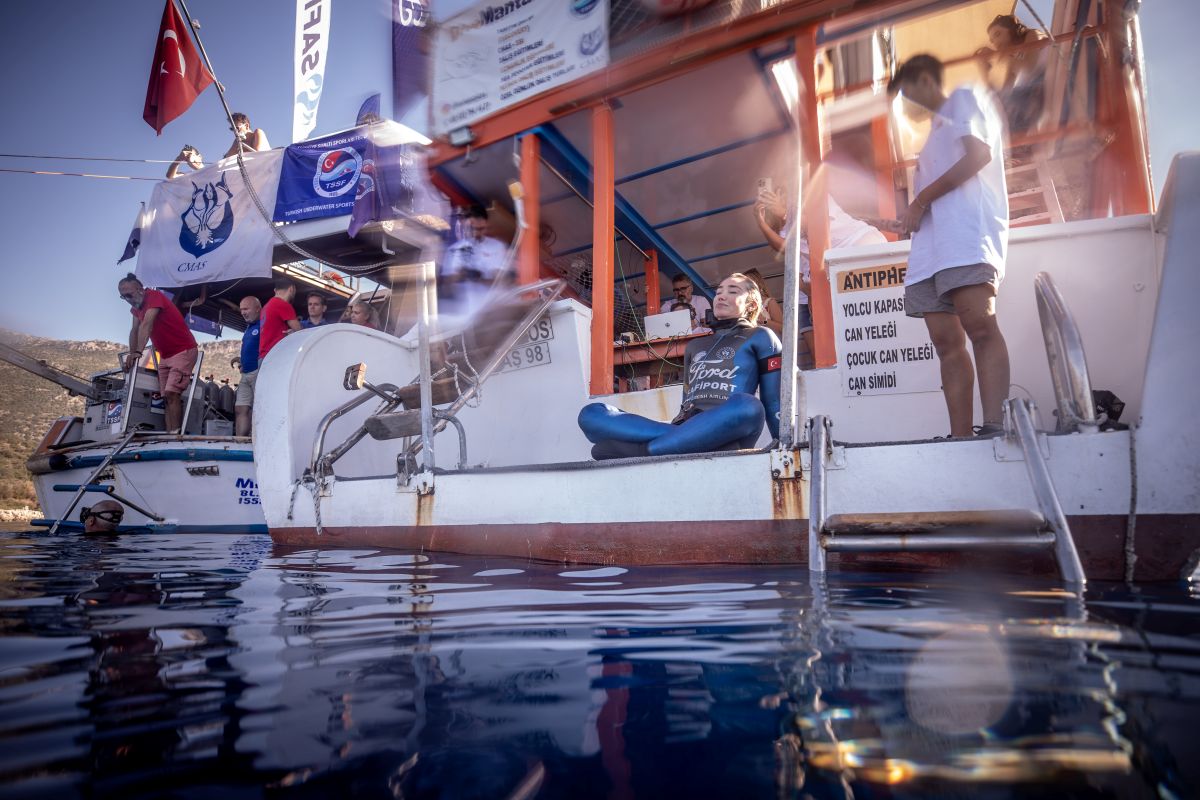 A A 20251017 39436806 39436804 S A H I K A E R C U M E N D E G I S K E N A G I R L I K P A L E T S I Z D A L I S T A D U N Y A R E K O R U N U G E L I S T I R D I