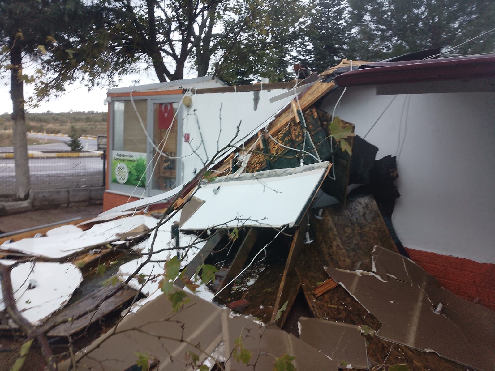 A A 20251028 39544555 39544551 B A L I K E S I R D E S I D D E T L I R U Z G A R H A S A R Y O L A C T I