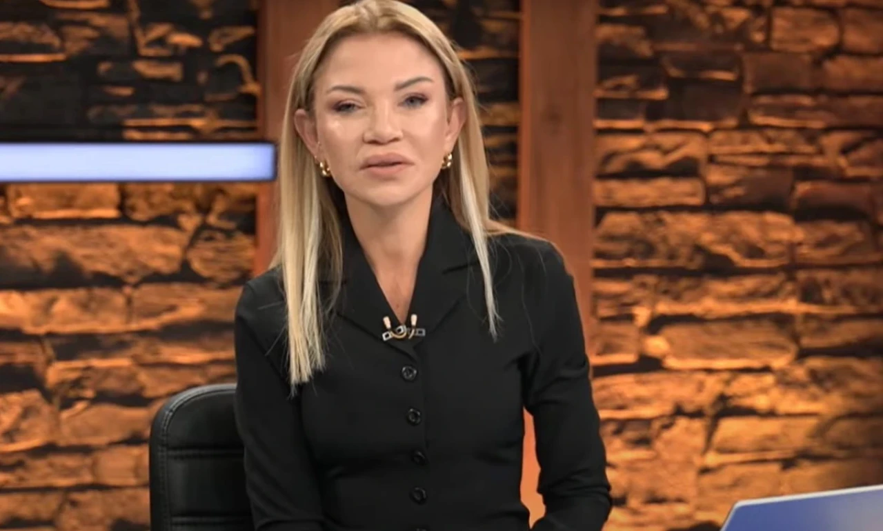 Ebru Baki Halk Tv