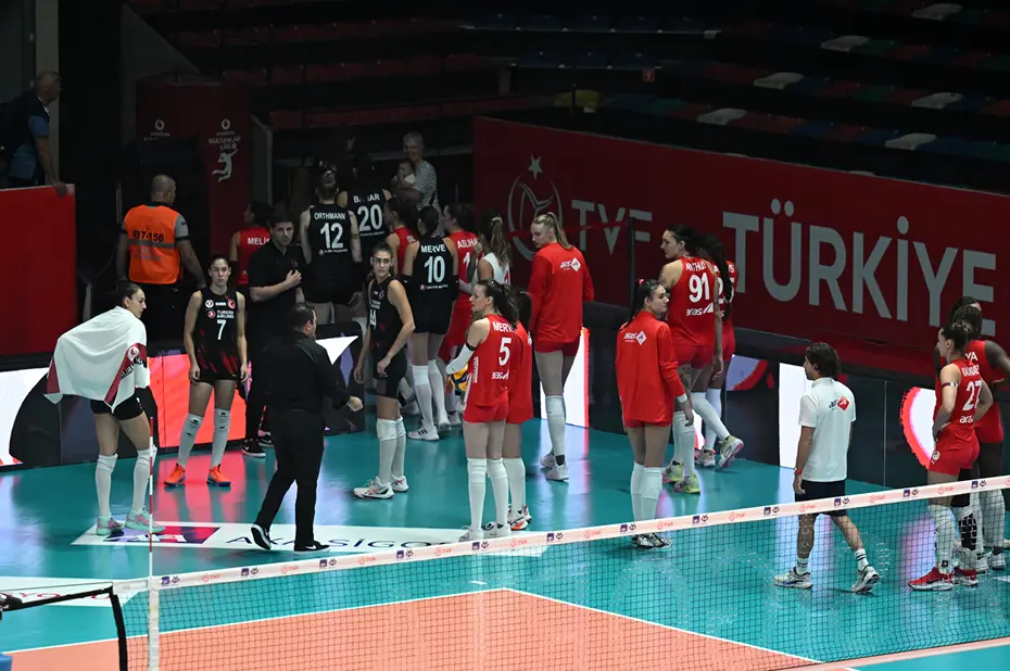Turk Hava Yollari Aras Spor Yangin 009
