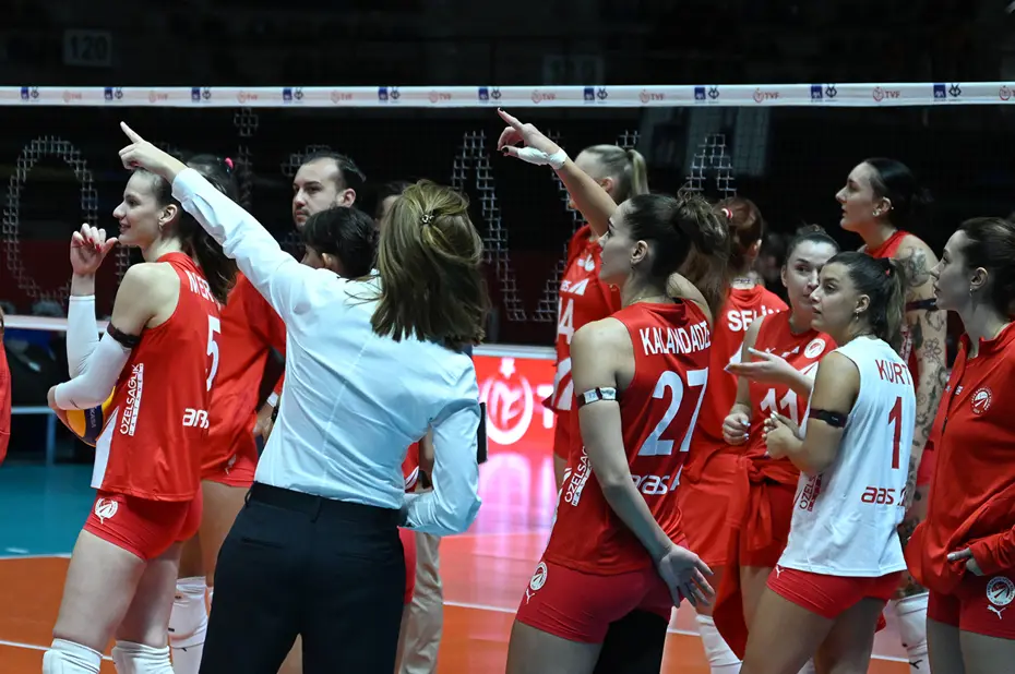 Turk Hava Yollari Aras Spor Yangin