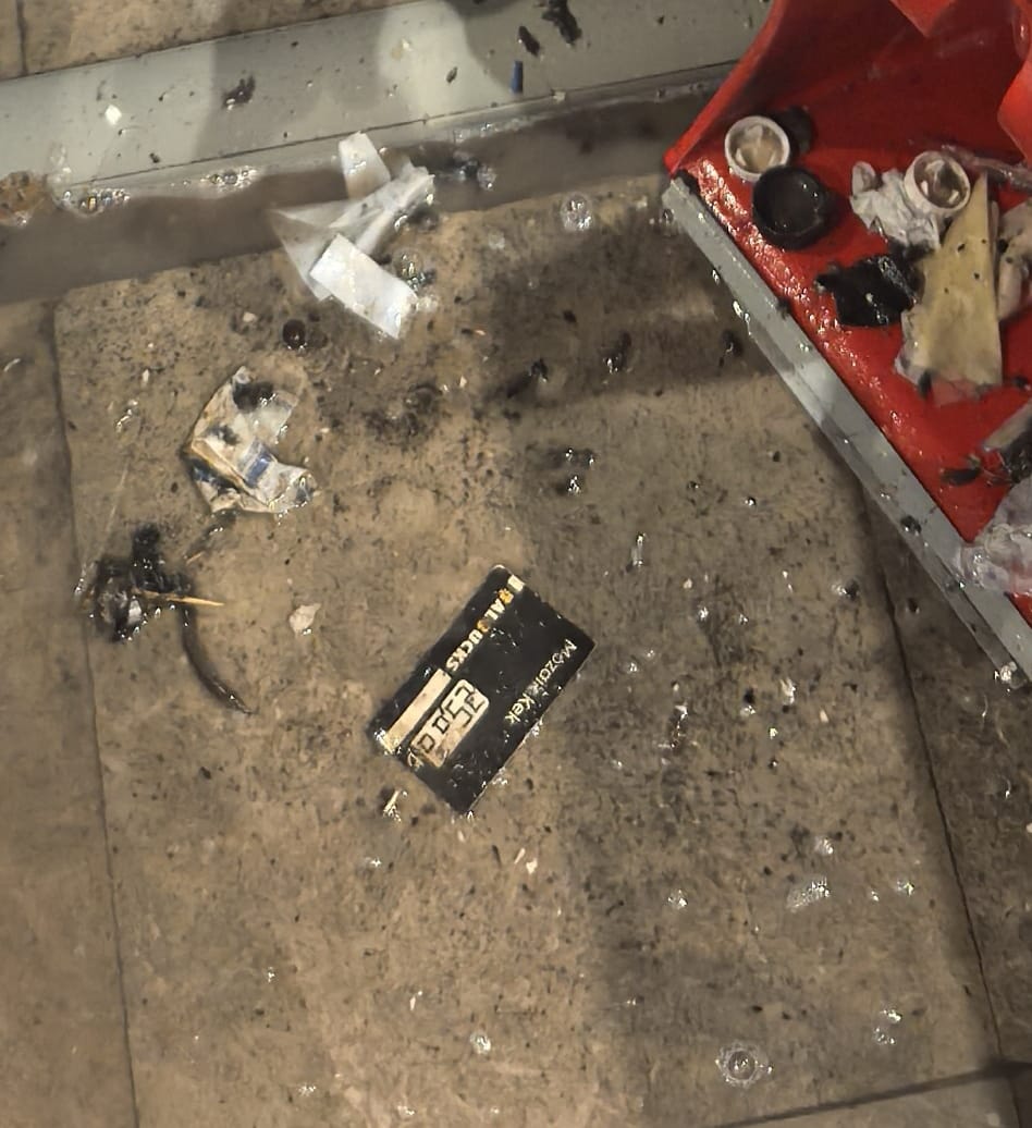 1A64423C 9Bf9 40Dc 8089 3Bef25E5Eeeb