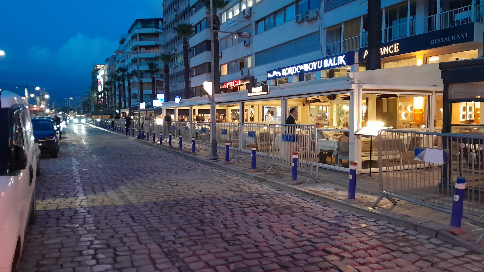 279A7F3D 2Cfb 46E2 A187 F9450F411A78