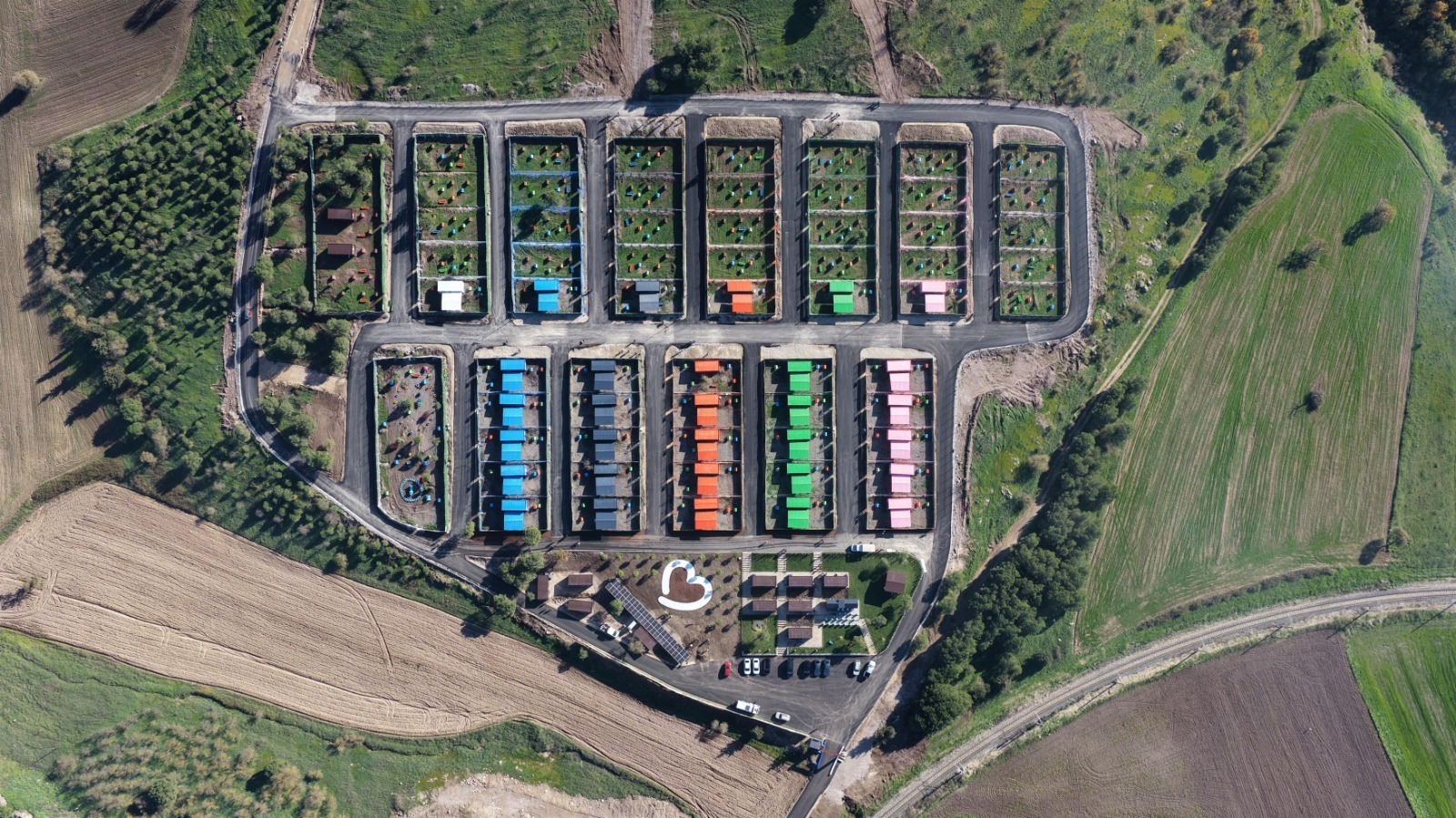 31Bb7E7B C1B7 45F1 8D93 E18D6F365135