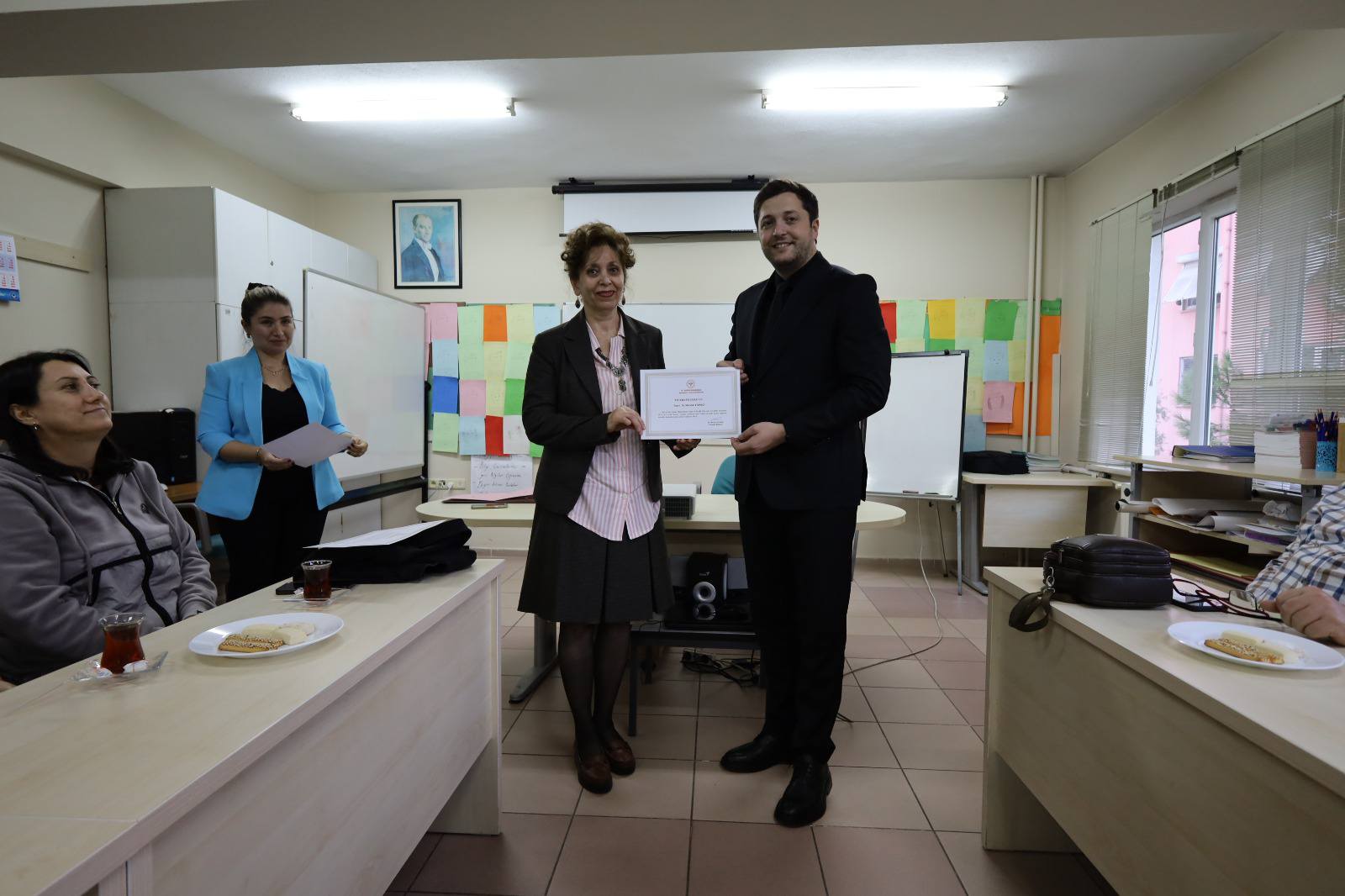 580127499 834568522611368 2598058468386530587 N