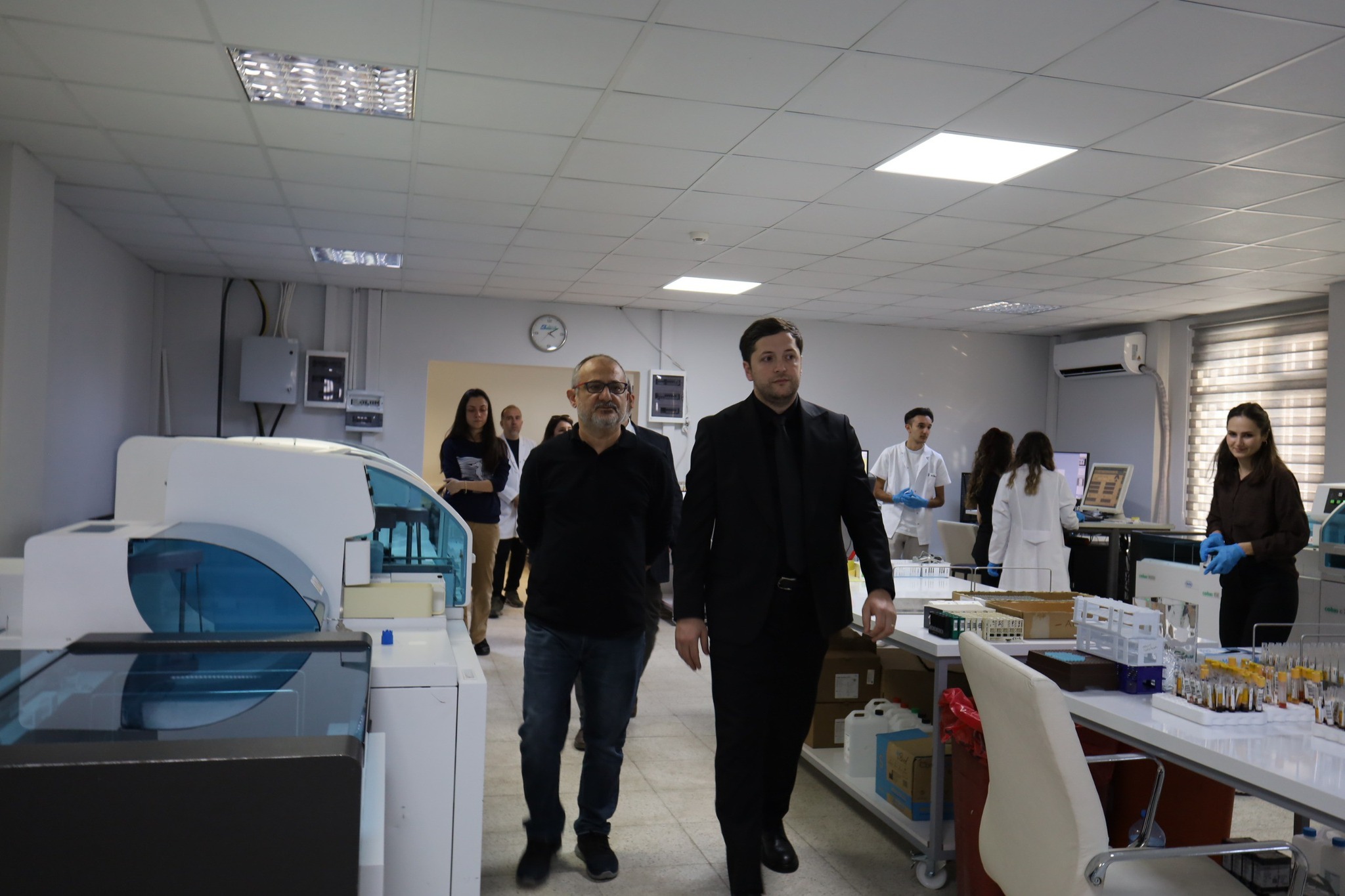 581137535 833797526021801 5704969463518266037 N