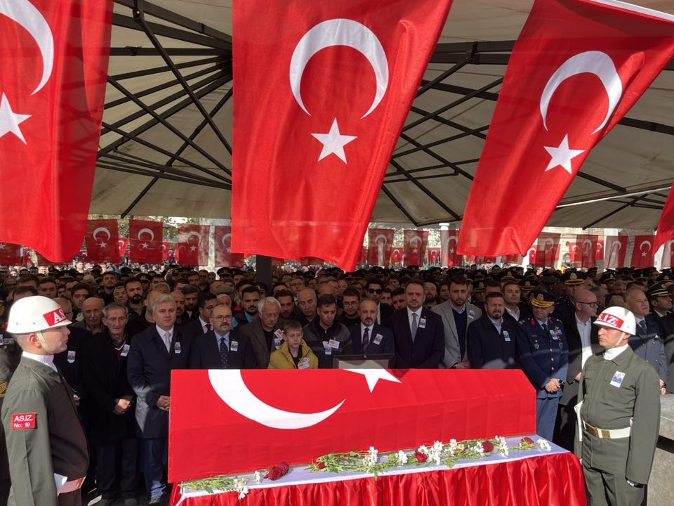 Uçak kazasında şehit düşen Uzman Çavuş Emre Sayın gözyaşlarıyla uğurlandı