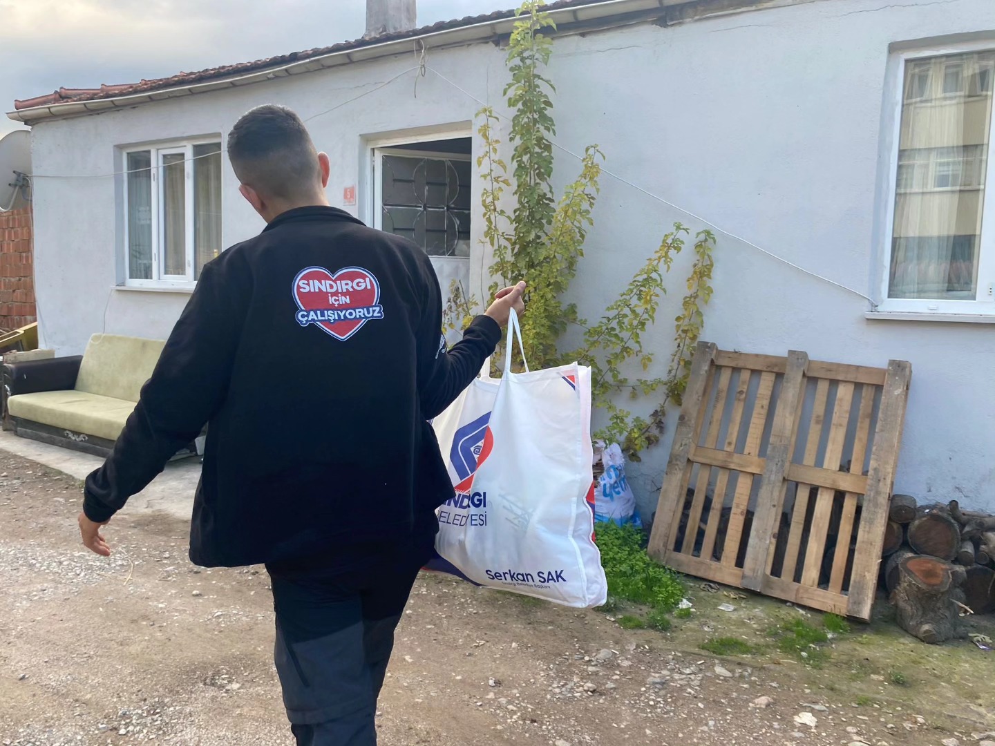 582429270 25322567194047925 2573545013108132134 N