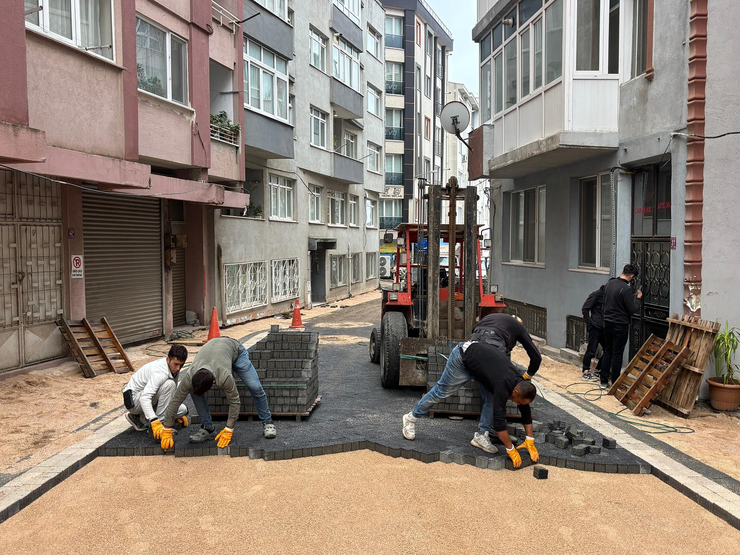 583043758 18336079564225400 6611207993799781279 N