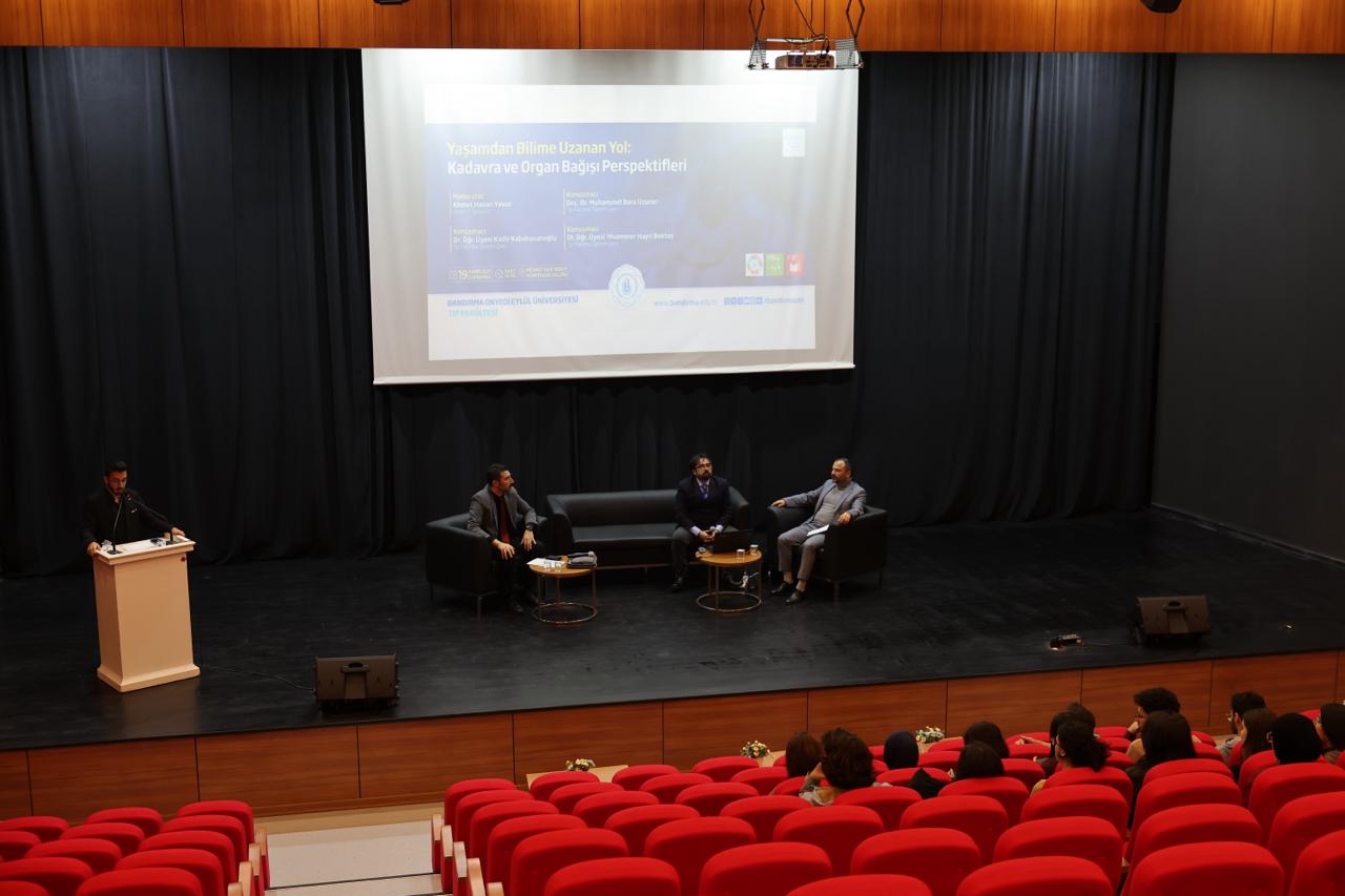 584975792 1327149412542535 2704500162359992865 N