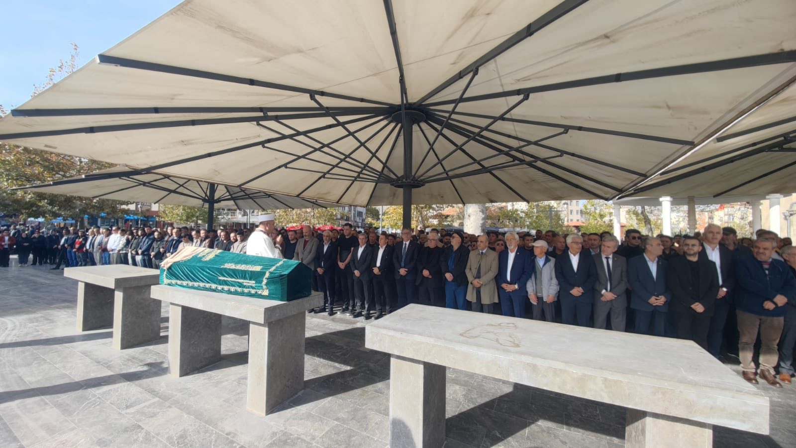 585458312 25072592672349586 974380935838135485 N