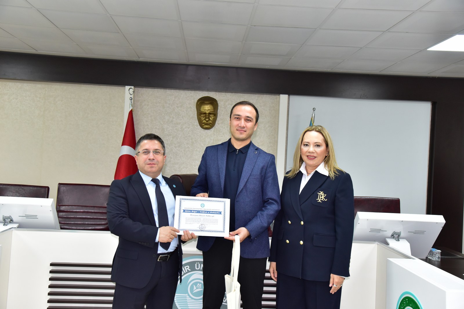 586085297 1276049607885561 2384087639581723016 N