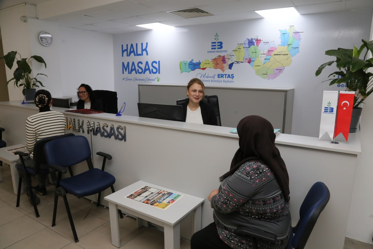 586195715 852008143856879 8374585443684563992 N