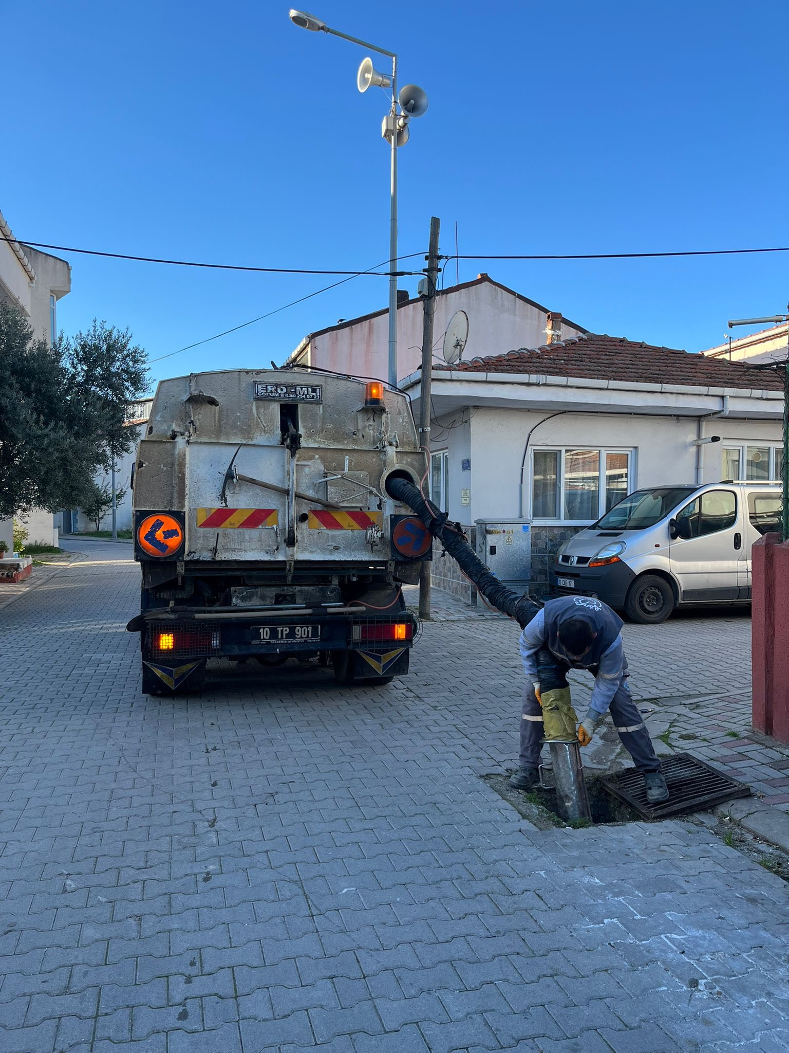 586512600 1298382955665072 5551230115467177421 N