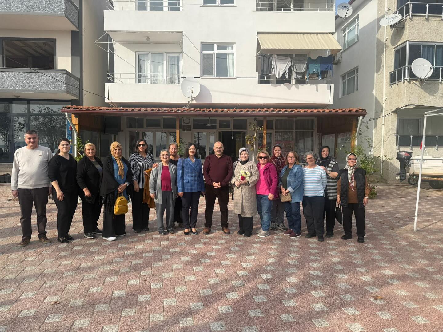 586977094 18315784711222704 6321605673491002617 N