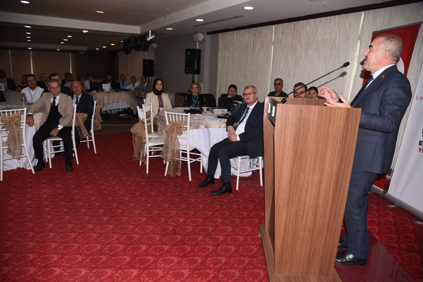 587790248 18048367946677787 8642715412021615947 N