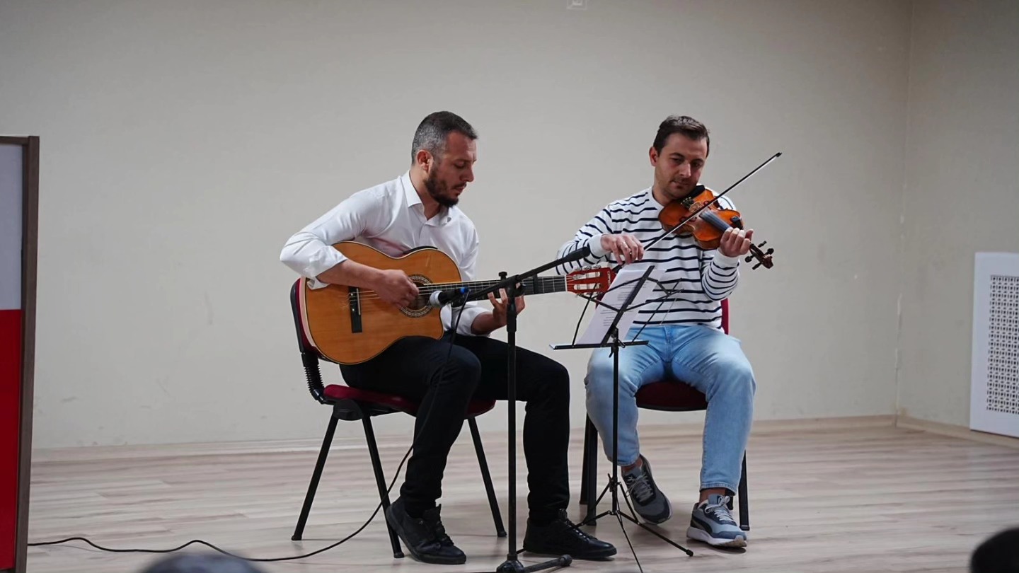 588794941 25415155784789065 3904719374164391513 N