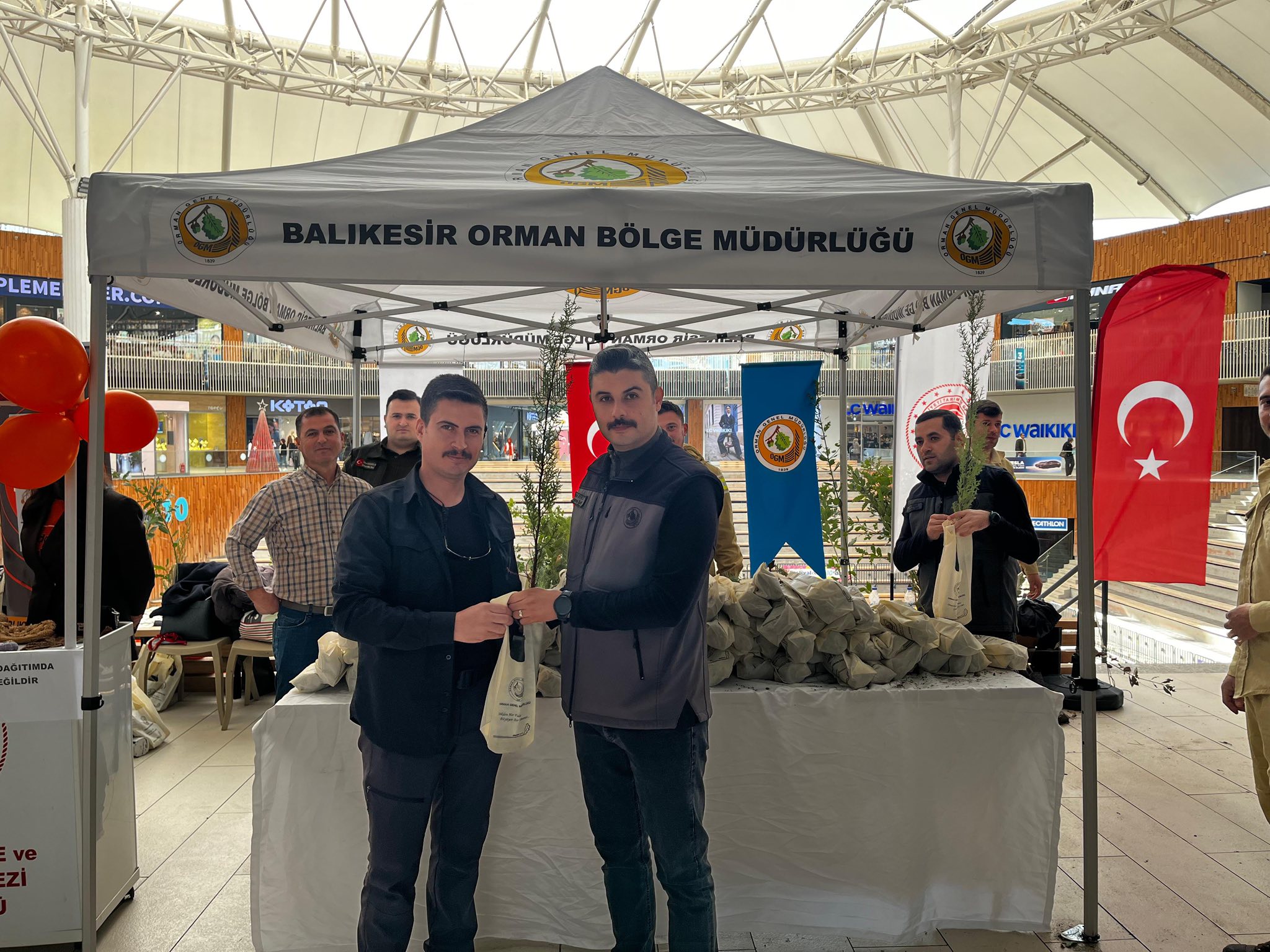 588954382 1305191661649169 1044344256373569932 N