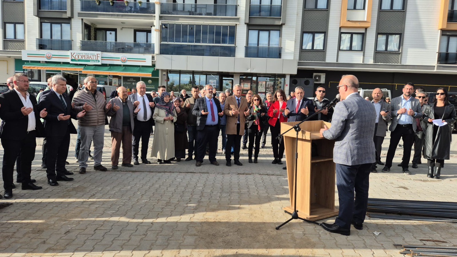 589103746 845367774864776 8365420916210469876 N