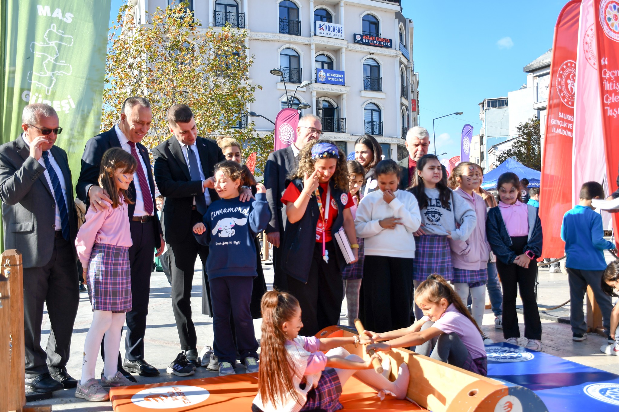 589726112 1157001943271554 2380978659162752009 N