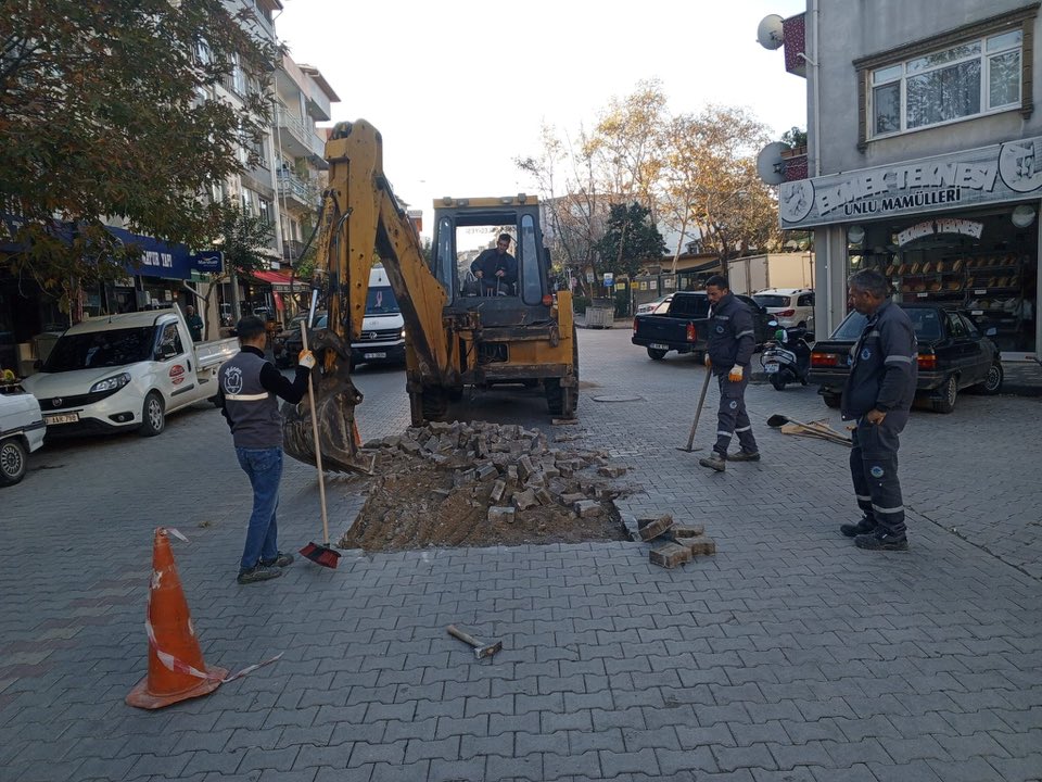 589941832 1298382695665098 711474293854084595 N