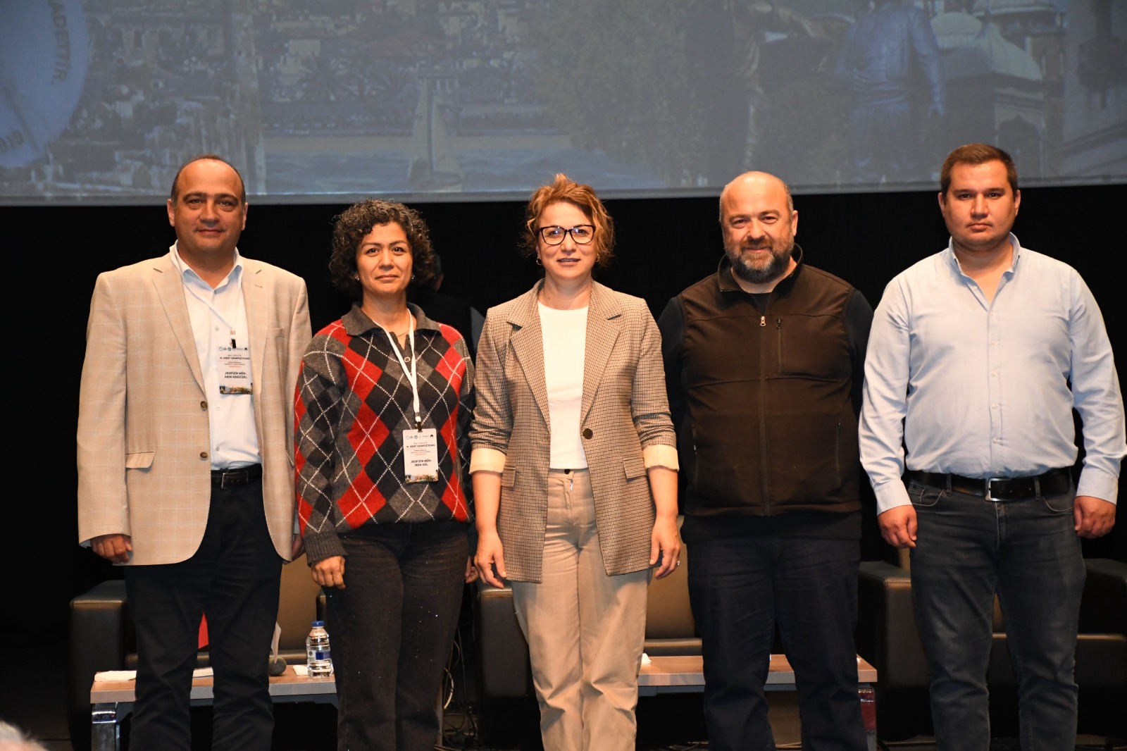 5Df02079 84D7 4Aac 823B Cd06Bf5Fad70