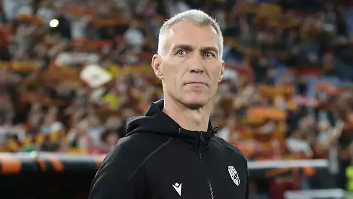 690Ba1Faa42F462F797D90C9