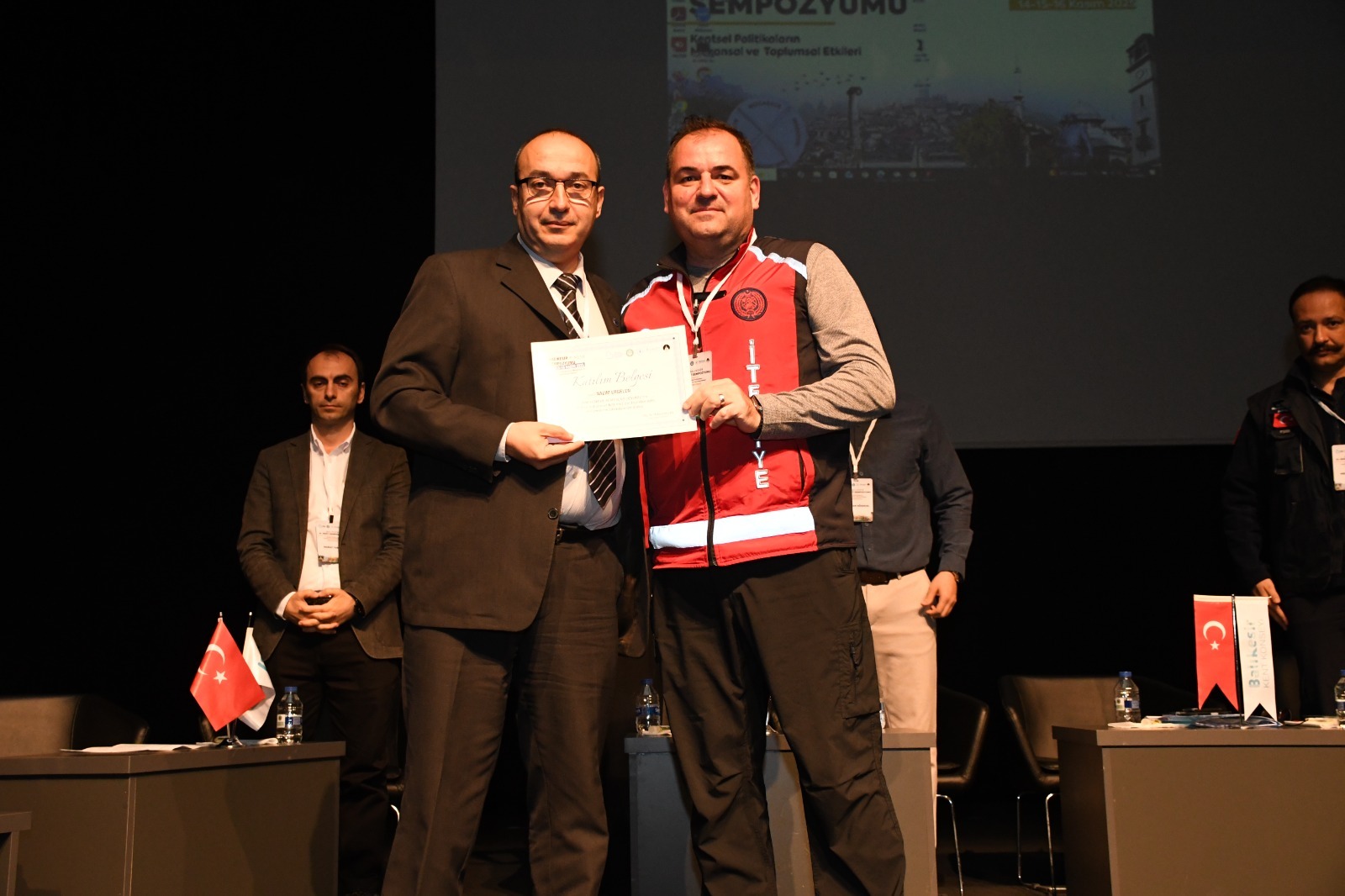 79F9057A 37Fc 4A83 969B 7C403281Bbdd