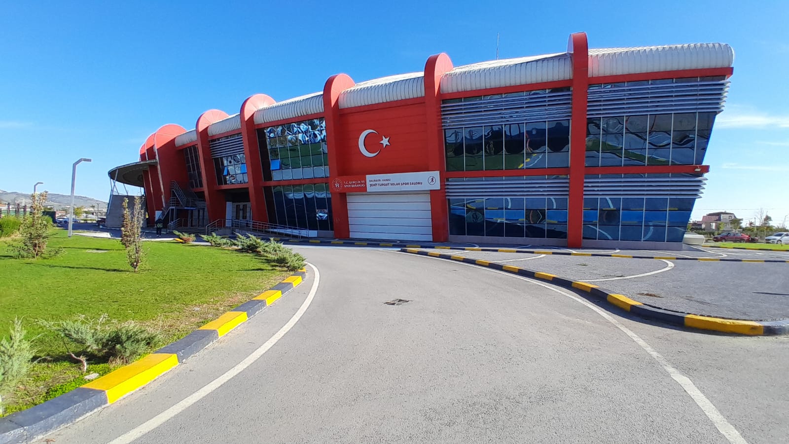 83Add327 44A5 48F8 9Bcd E8493E560Ec9