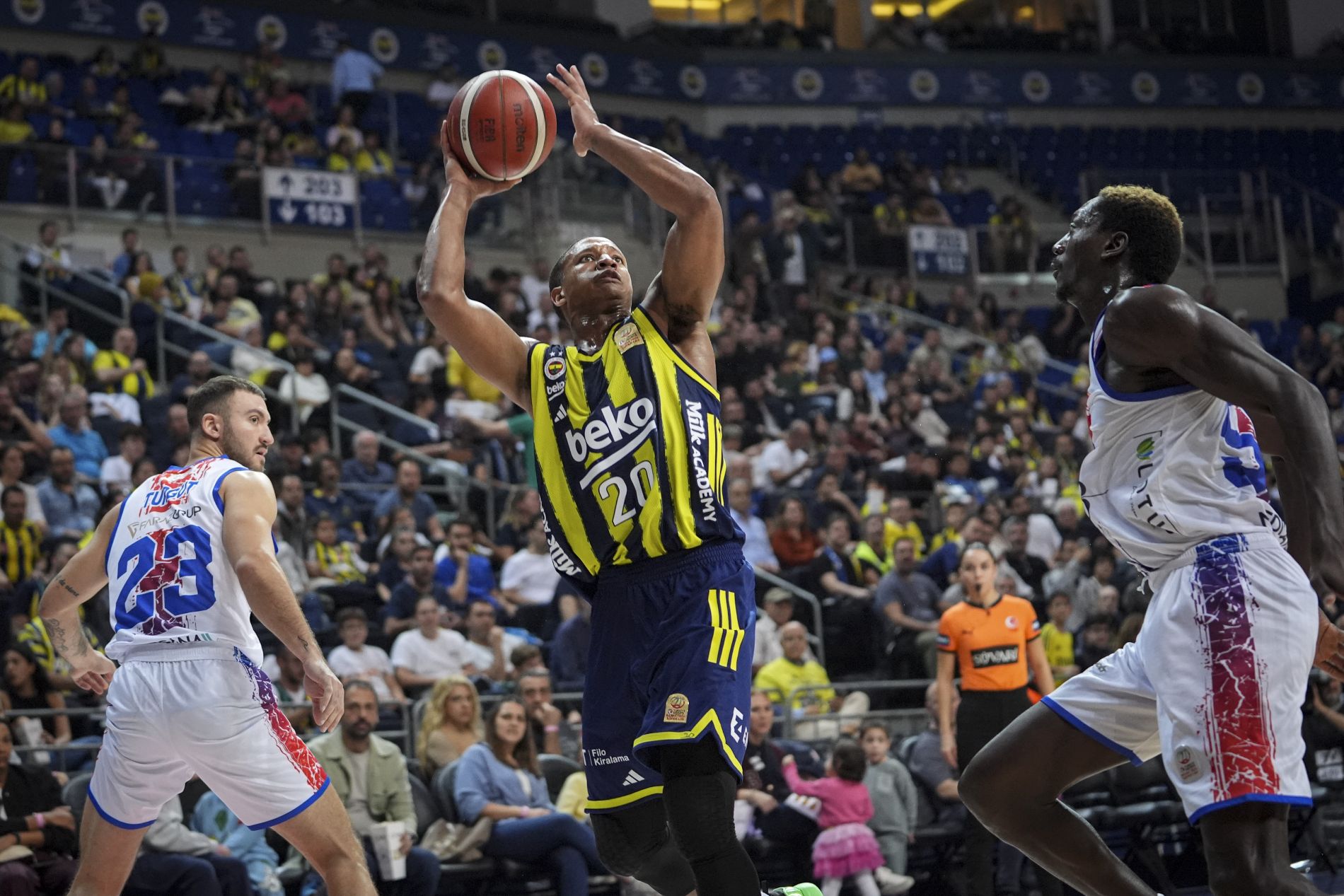 A A 20251108 39650690 39650683 F E N E R B A H C E B E K O O N V O B U Y U K C E K M E C E B A S K E T B O L