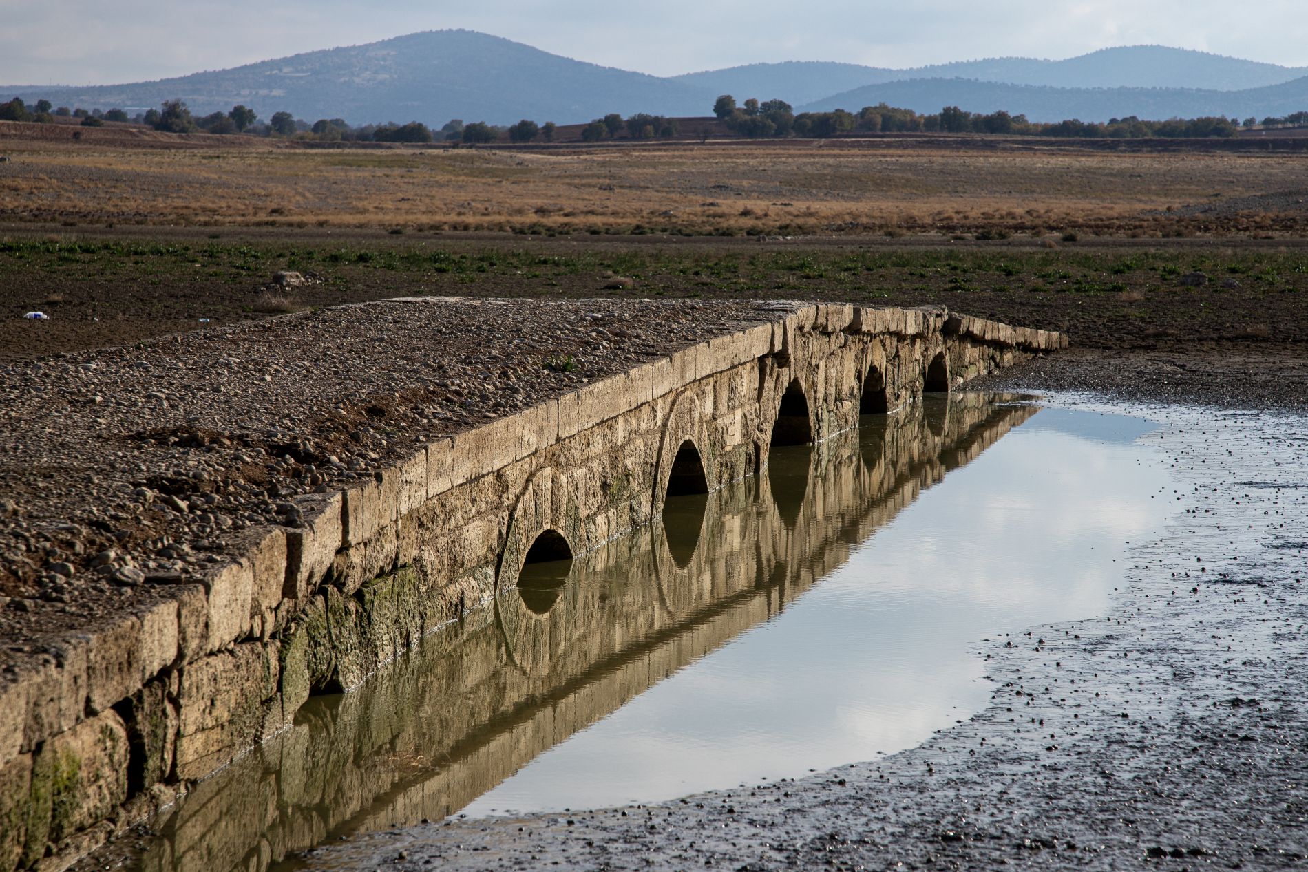 A A 20251111 39676130 39676129 A P A B A R A J I N D A S U L A R C E K I L D I 600 Y I L L I K O S M A N L I K O P R U S U Y E N I D E N G U N Y U Z U N E C I K T I