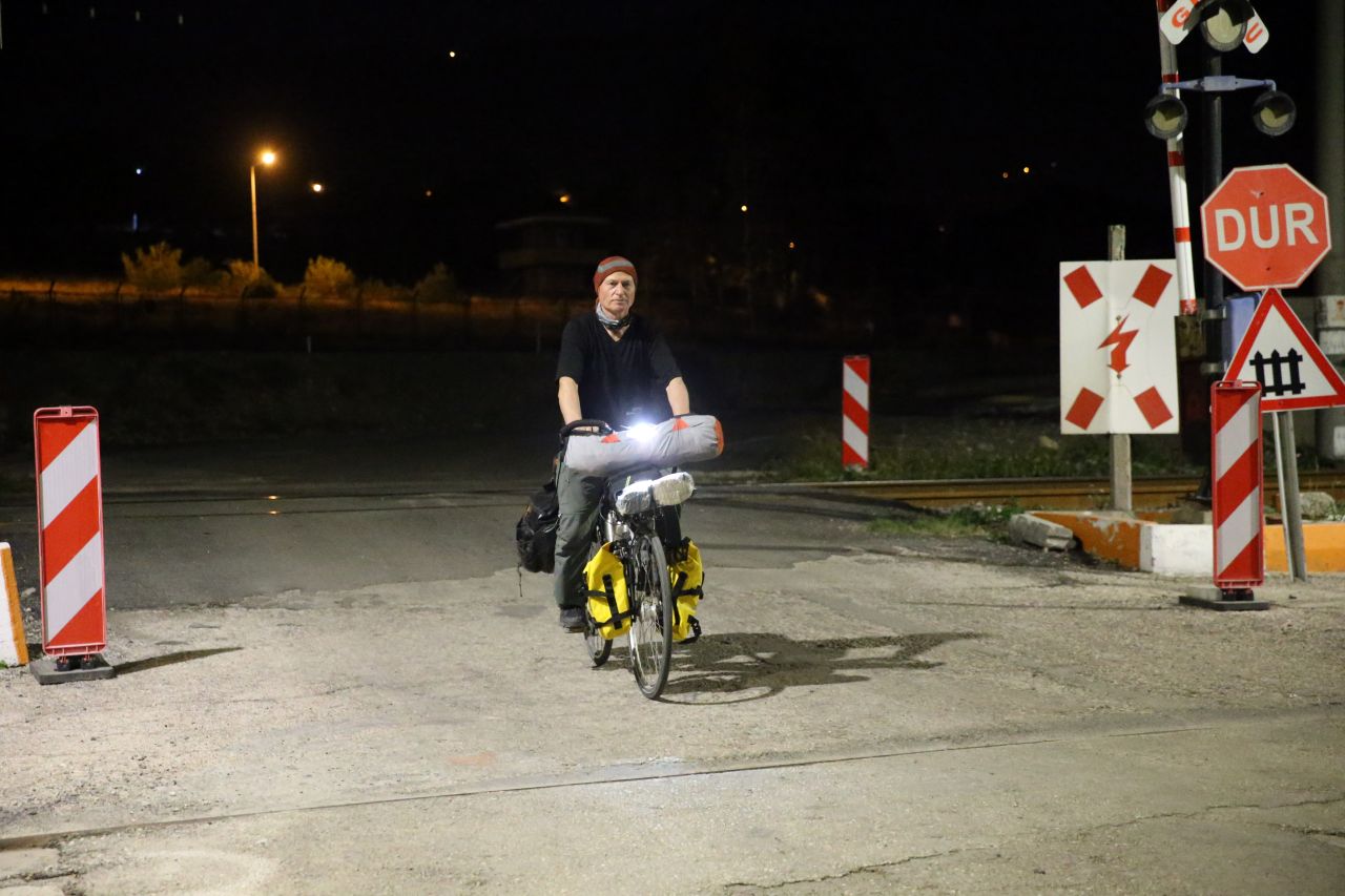 A A 20251120 39762153 39762149 B I S I K L E T I Y L E U M R E Y E G I T M E K I C I N B A L I K E S I R D E N Y O L A C I K A N K I S I H A T A Y A U L A S T I