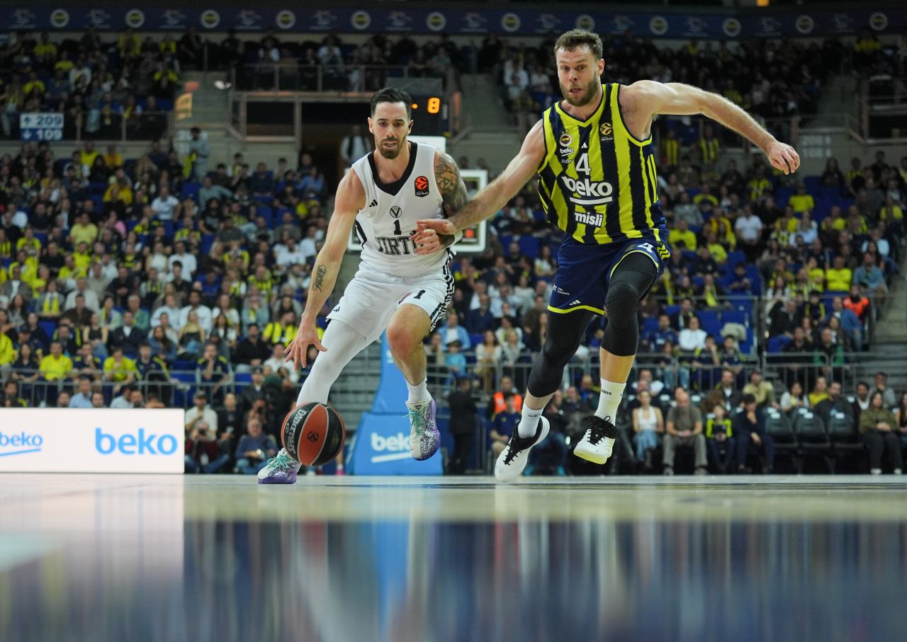 A A 20251125 39805994 39805990 F E N E R B A H C E B E K O V I R T U S B O L O G N A