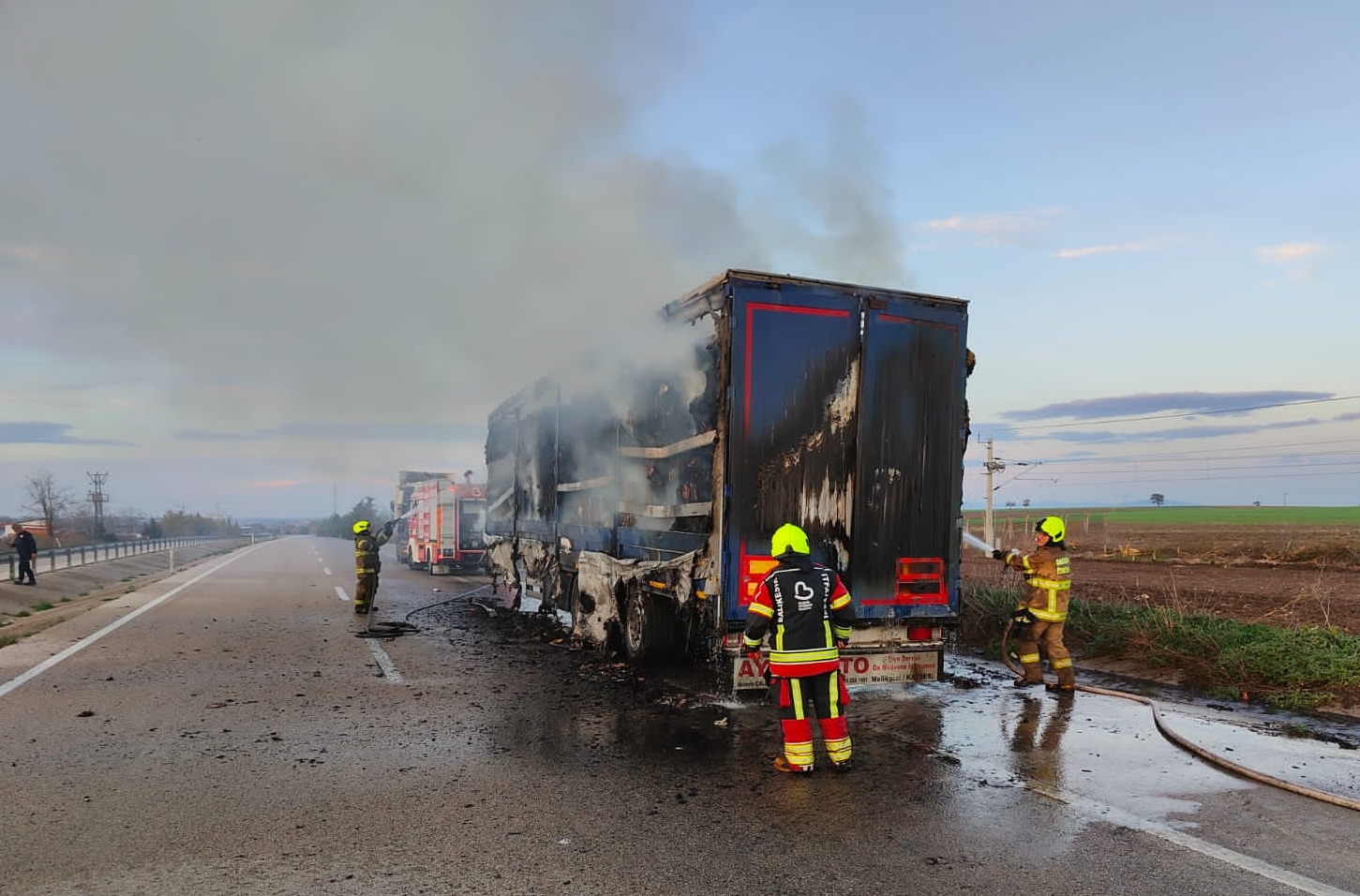 A A 20251127 39829419 39829416 B A L I K E S I R D E S E Y I R H A L I N D E K I K A R T O N Y U K L U T I R D A C I K A N Y A N G I N S O N D U R U L D U