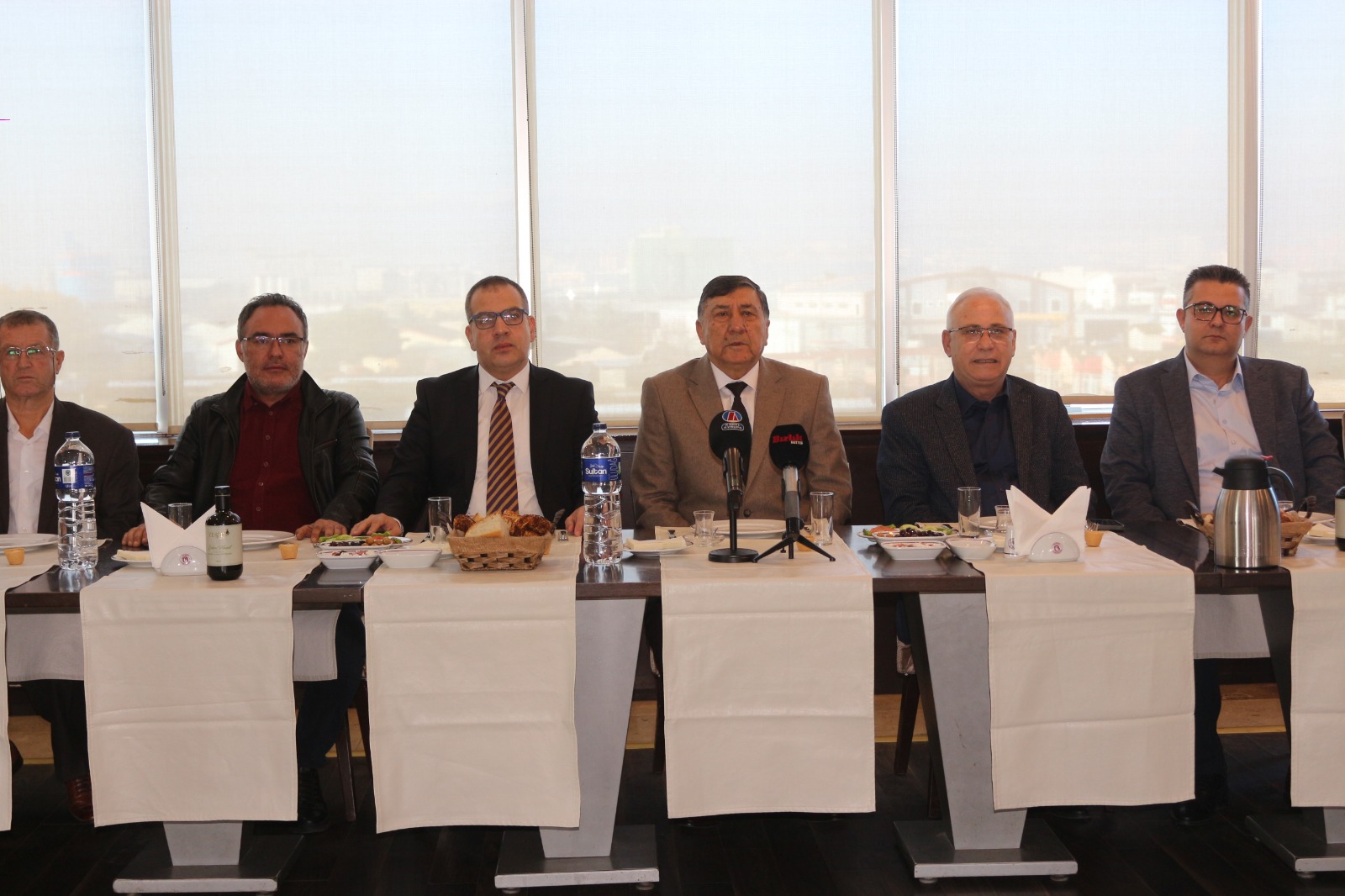 Ab1E7E8A 6D24 4959 958C 2D9E77F875F2