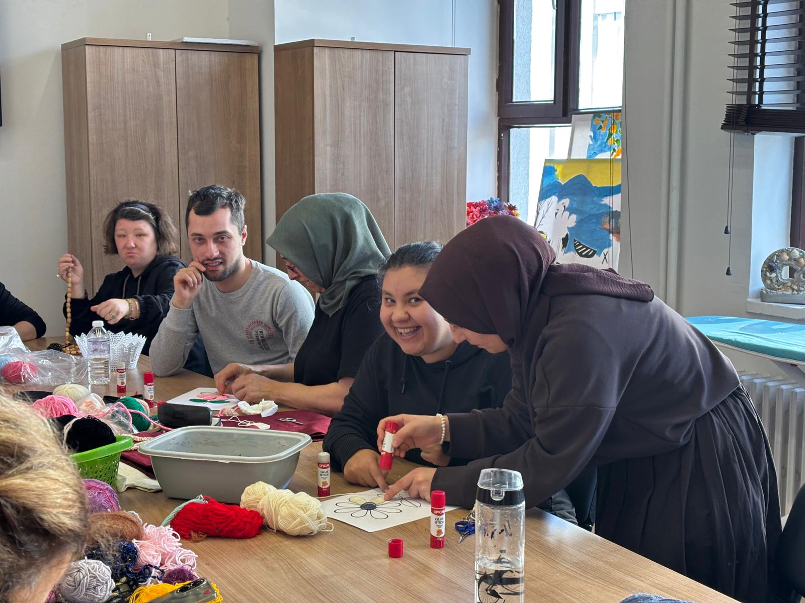 E0F374B3 834E 48Ea A7C8 344Cb25876F9