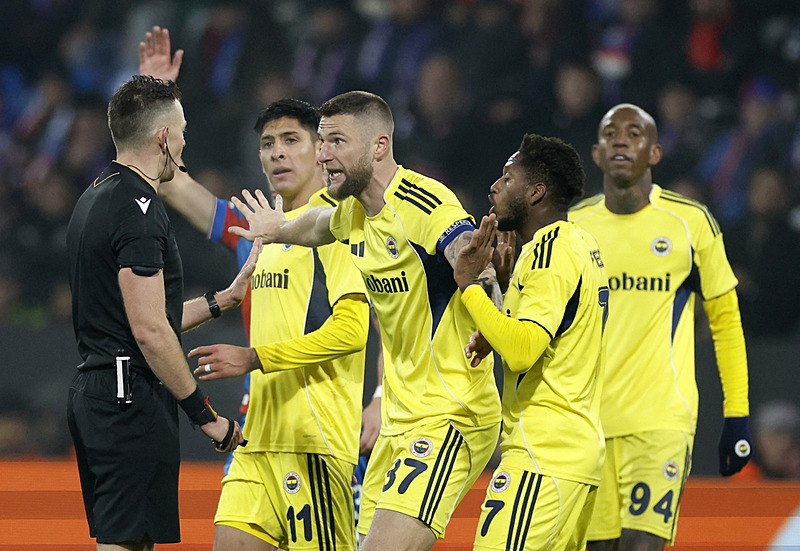 Fenerbahce Macinin Hakemiyle Ilgili Sok Gercek 3 Yil Once 1762527267946