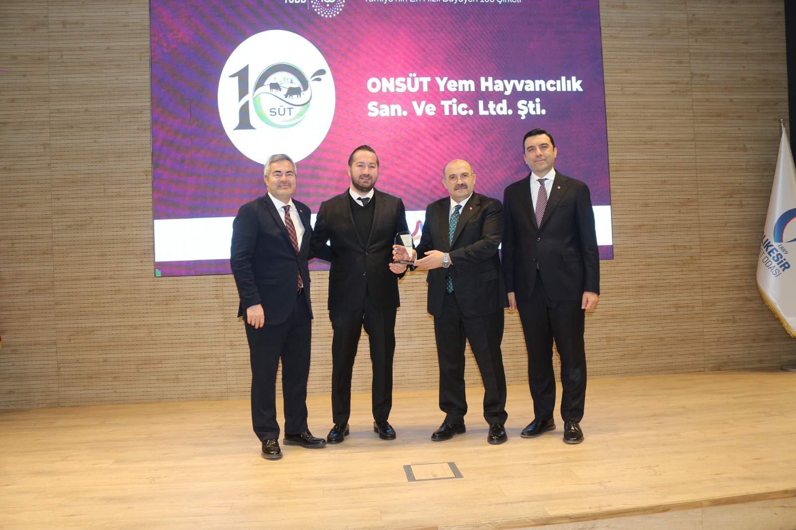 0E066A90 4919 4163 Bc10 22F9C9B9Ecb6