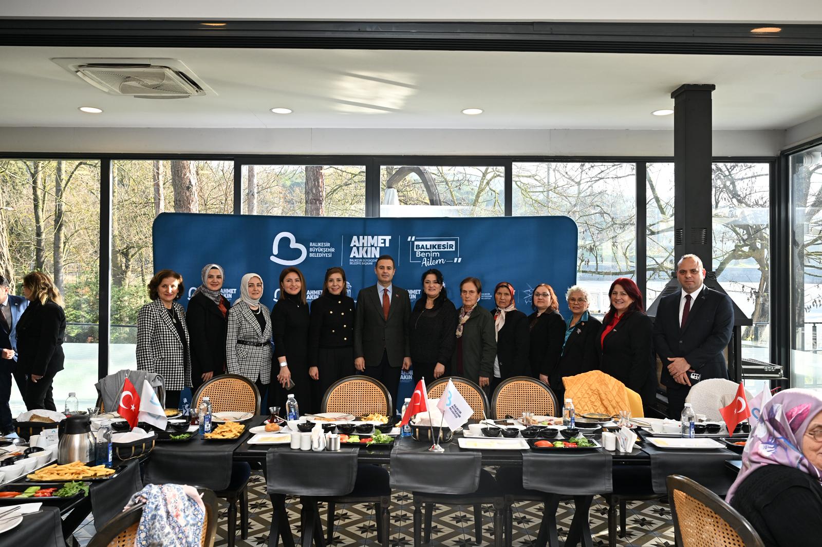 4595Cb38 4D15 479A B9E9 B24Daca8Eec1