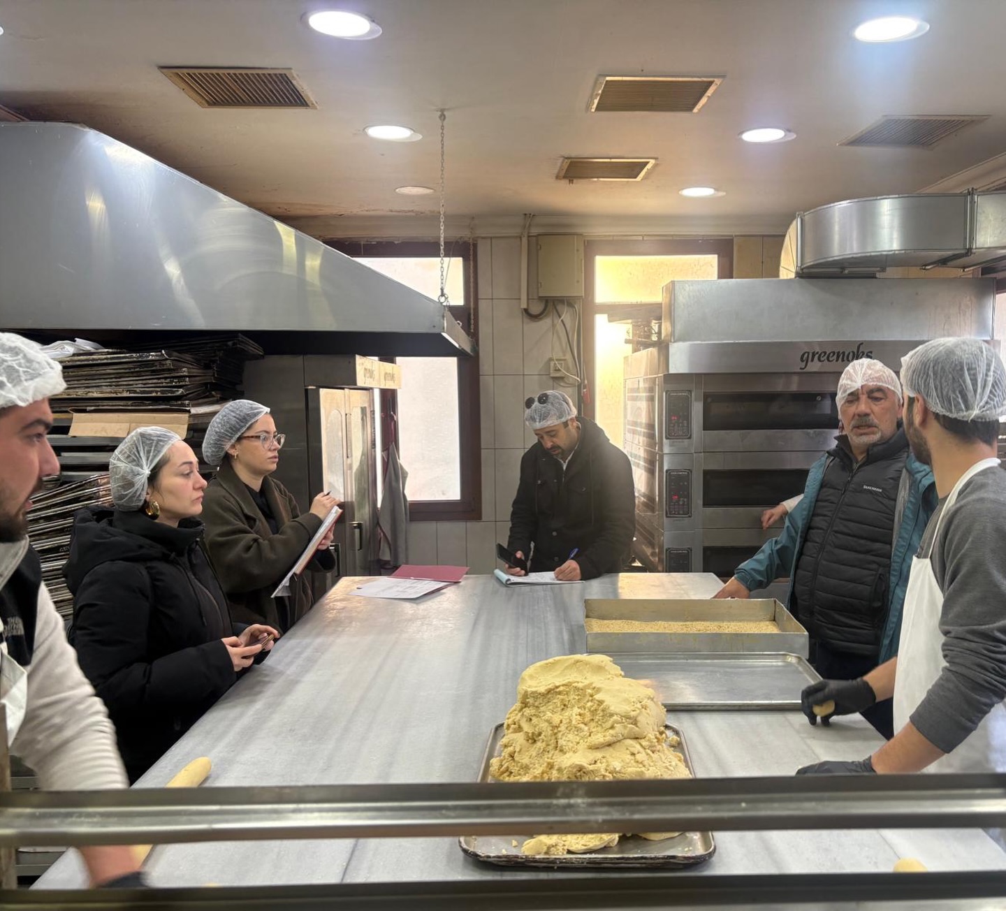 586701549 18517653559064151 7532469780129403345 N