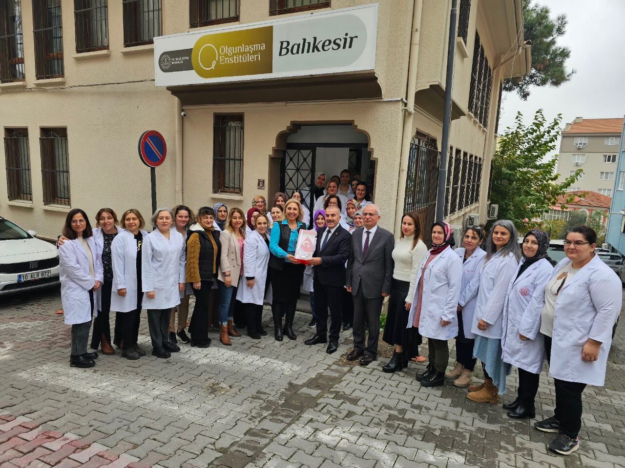 587268266 18049765538677787 3574019830034215312 N