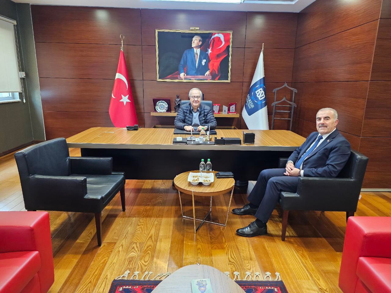 587278073 18049670666677787 2098152730342851254 N