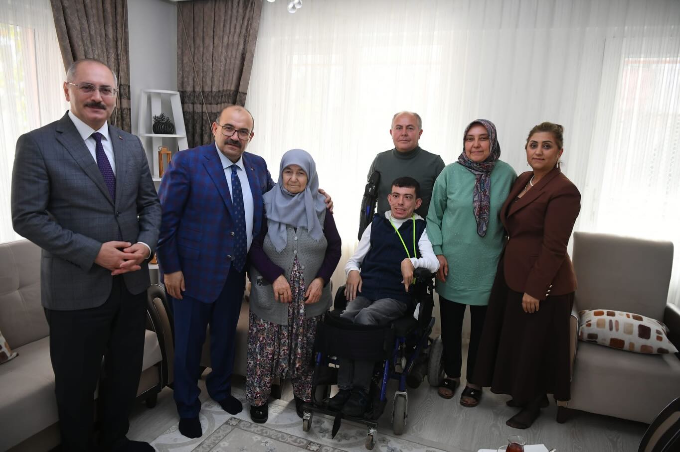 587303262 18316832596222704 5345470654247139589 N