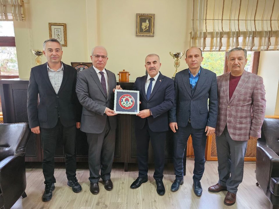 589902546 18049763924677787 4751494800098366150 N