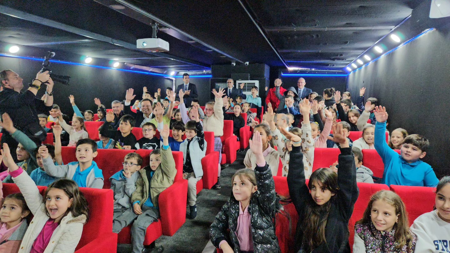 593699616 25478338865137423 6596366174436582894 N