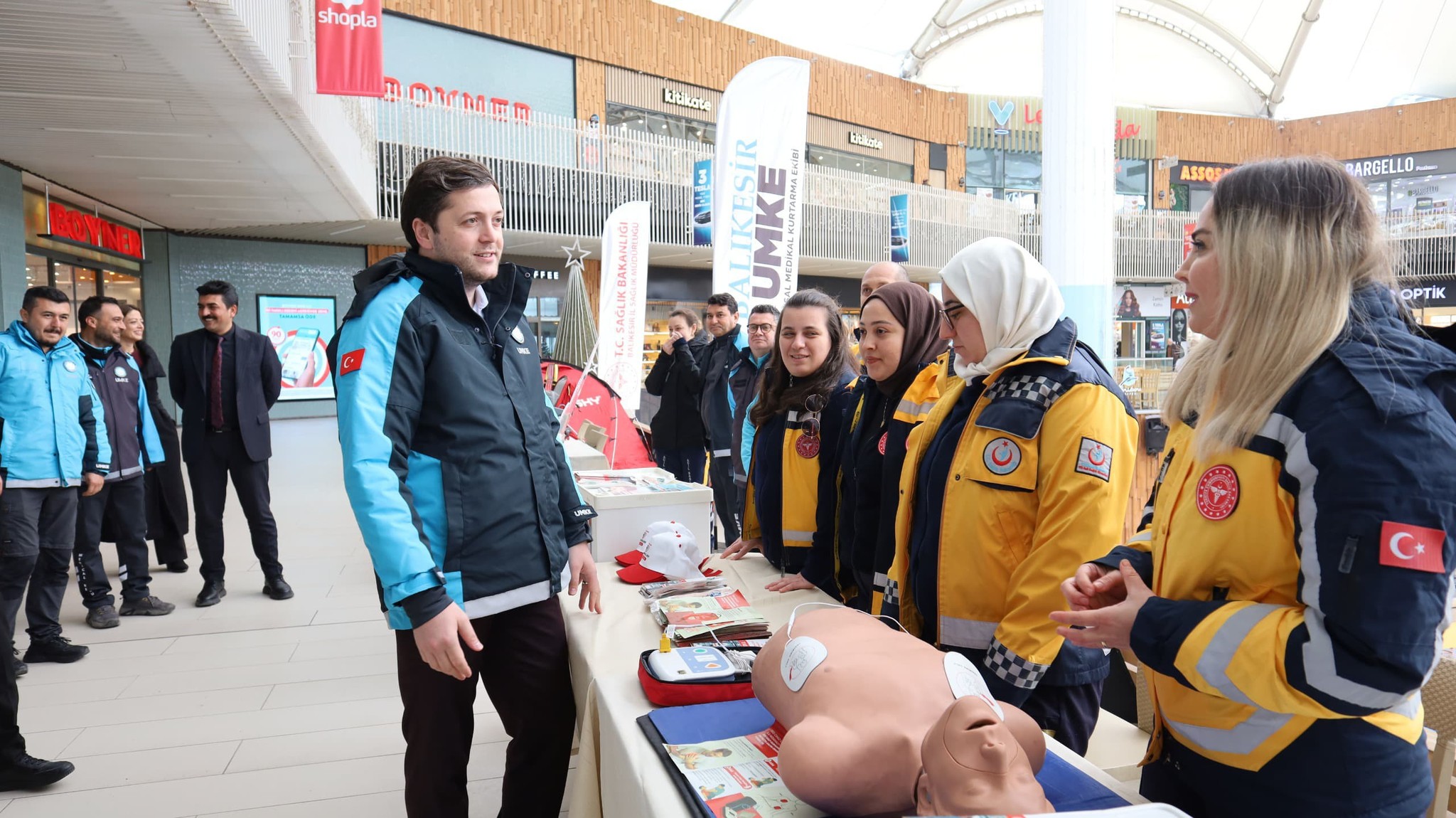 594073424 849854561082764 8891482964204435744 N