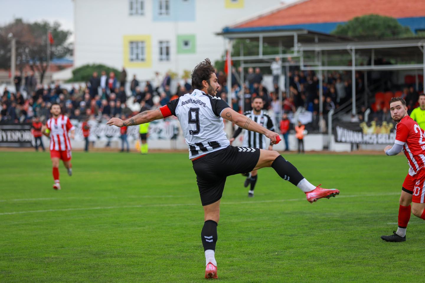 594100662 1320657690100596 1626642098046900314 N-1