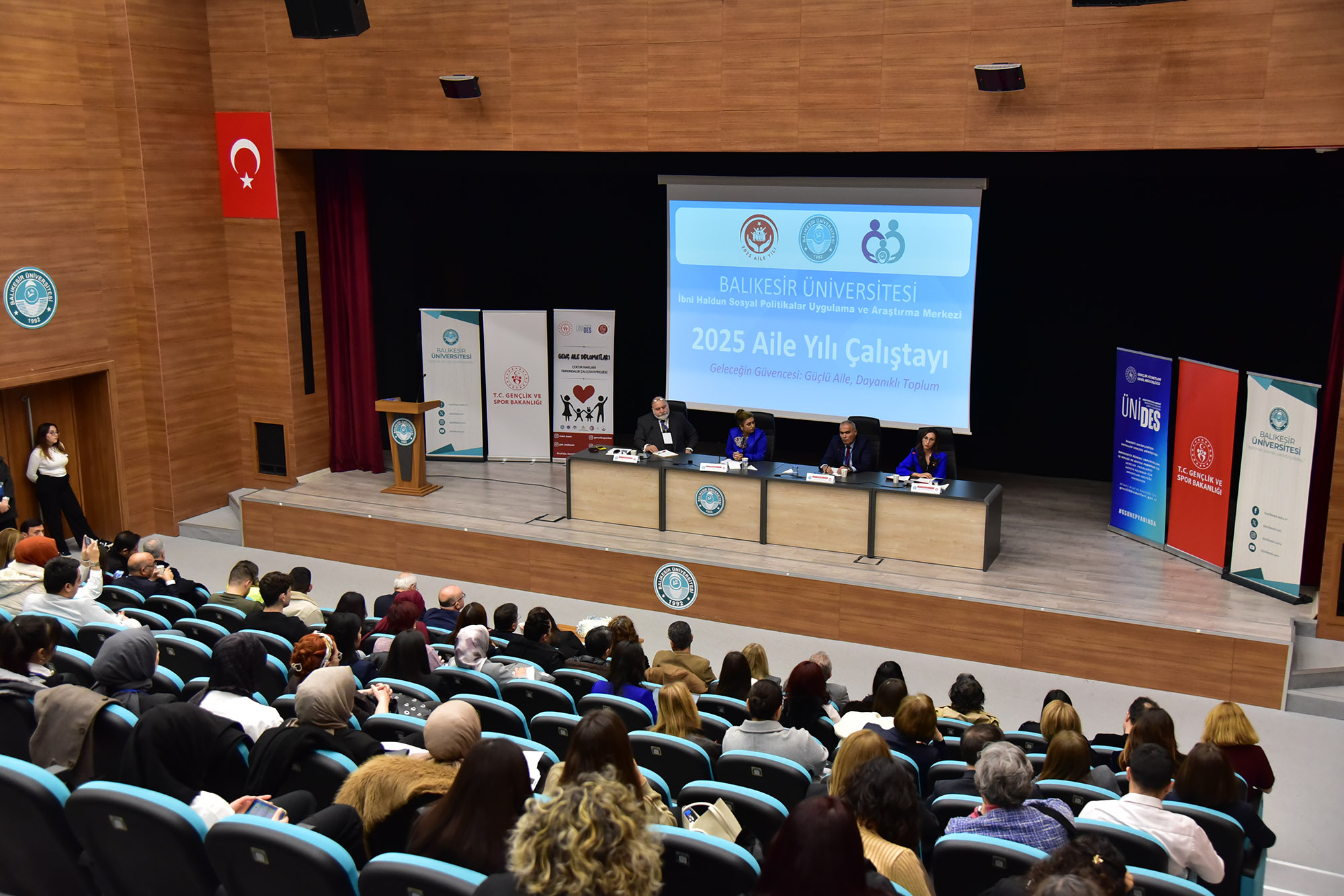 594179273 1289388856551636 318298964060328084 N